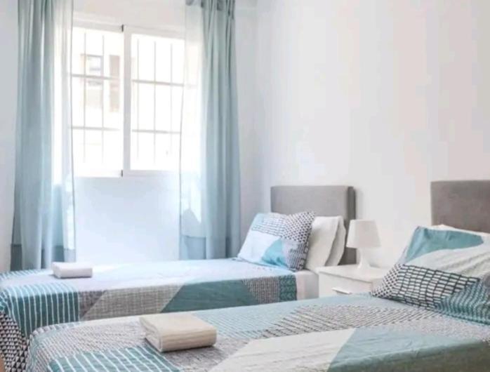 Apartamento Con Patio Y Piscina Cerca De Sevilla La Algaba Exterior foto