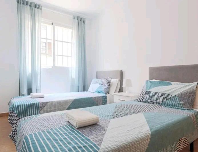 Apartamento Con Patio Y Piscina Cerca De Sevilla La Algaba Exterior foto
